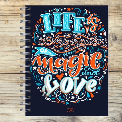 Agenda 2025 tapa dura mod. 5102 "Life is a combination" en caja para regalo